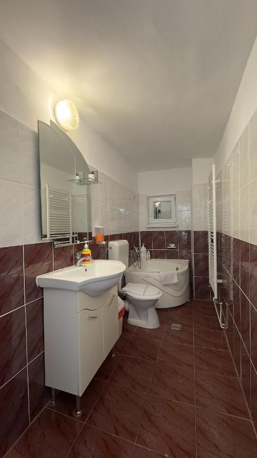 Casa Mina Hotel Busteni Ngoại thất bức ảnh